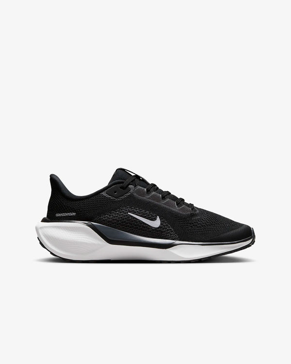 Kids Pegasus 41 — Black/White