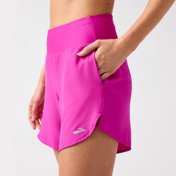 Women's Chaser 7" Short 2 — Magenta